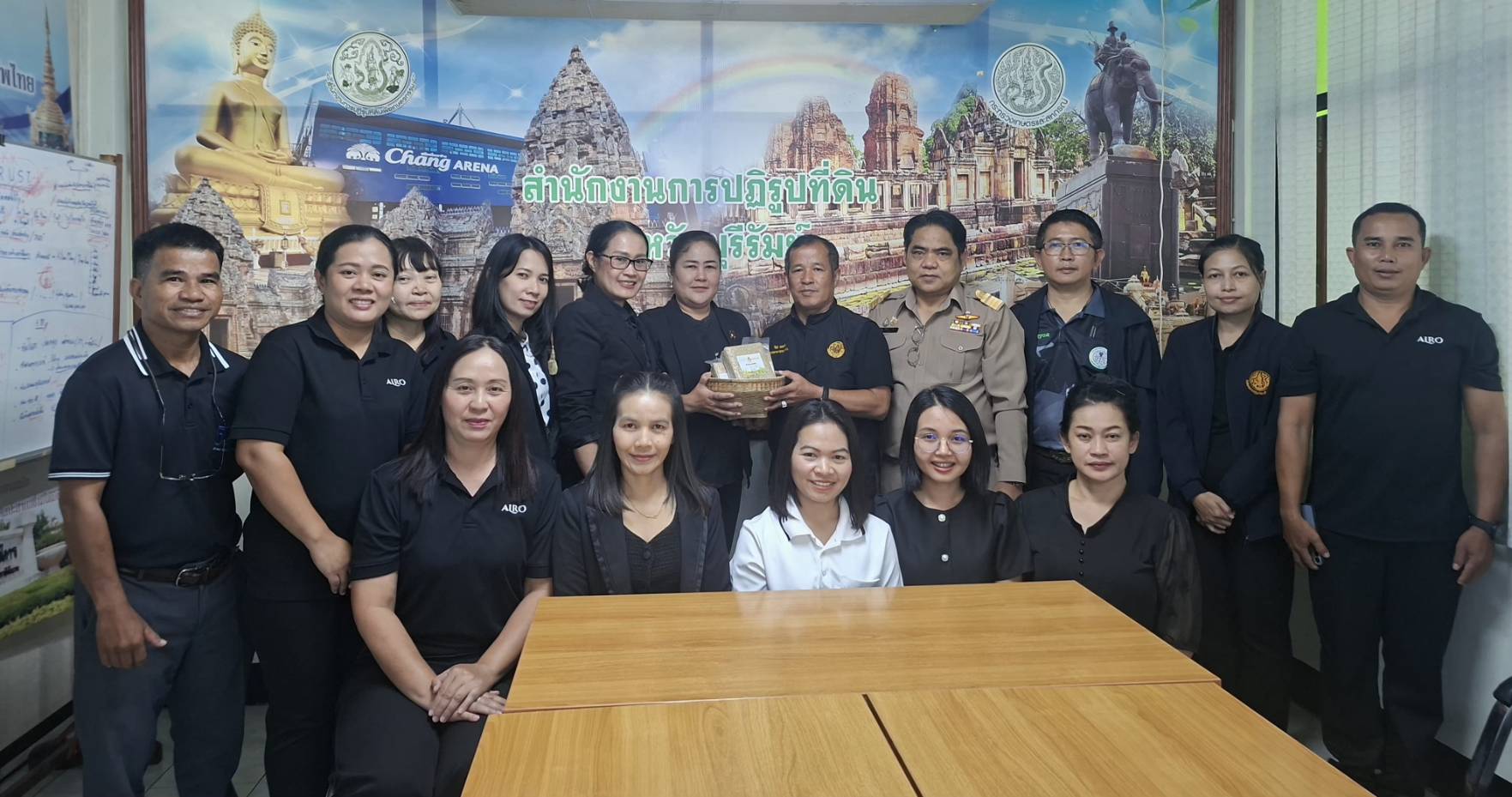 title - ผู้ตรวจราชการ ส.ป.ก. ประชุมตรวจติดตามความก้าวหน้าผลการดำเนินงานตามแผนการตรวจราชการของ สำนักงานการปฏิรูปที่ดินเพื่อเกษตรกรรม ประจำปีงบประมาณ พ.ศ. 2569 รอบที่ 2  เขตตรวจราชการที่ 13จังหวัดบุรีรัมย์